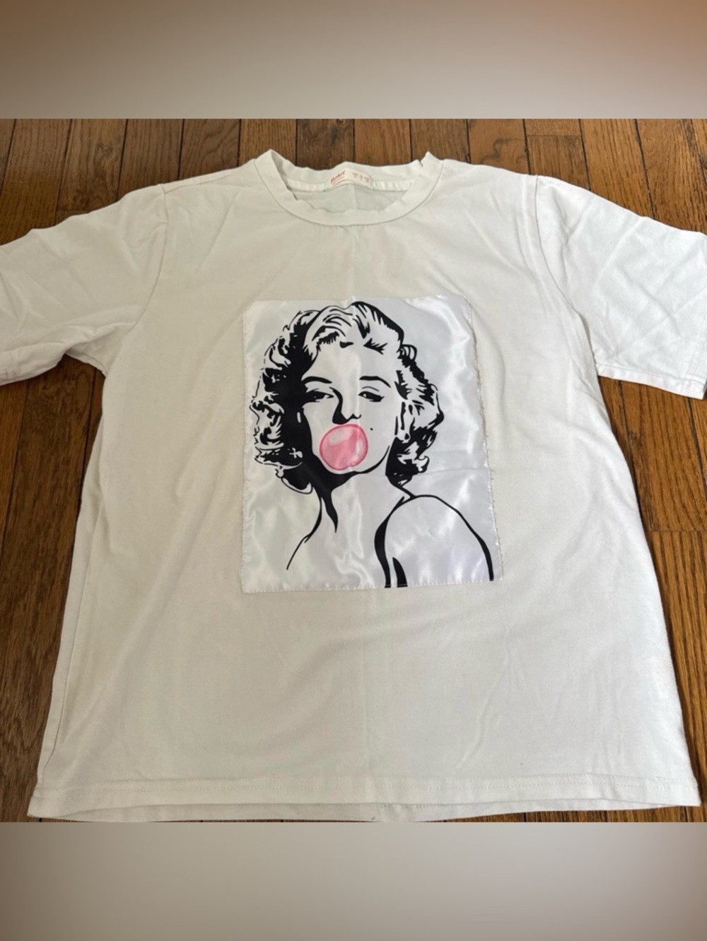 White Graphic Tee with Black Pop-Art Portrait and Pink Bubble